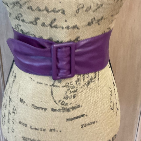 Jennifer Moore Accessories - Vintage 80’s Jennifer Moore genuine leather statement belt small/medium purple